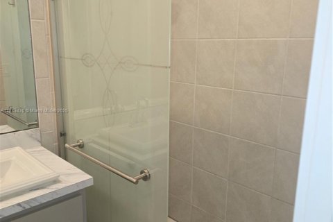Touwnhouse à louer à Miami Gardens, Floride: 4 chambres, 141.58 m2 № 1940080 - photo 28