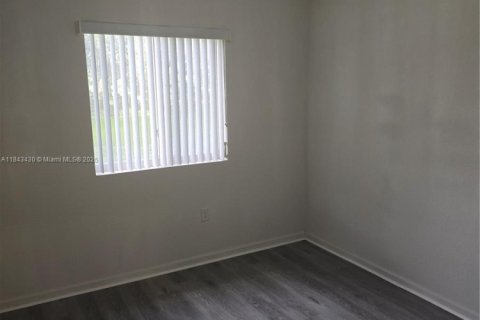 Touwnhouse à louer à Miami Gardens, Floride: 4 chambres, 141.58 m2 № 1940080 - photo 20