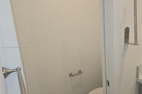 Touwnhouse à louer à Miami Gardens, Floride: 4 chambres, 141.58 m2 № 1940080 - photo 25