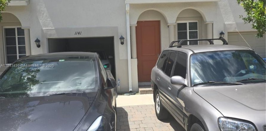 Touwnhouse à Miami Gardens, Floride 4 chambres, 141.58 m2 № 1940080