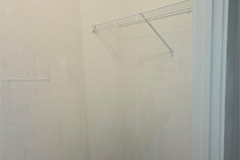 Touwnhouse à louer à Miami Gardens, Floride: 4 chambres, 141.58 m2 № 1940080 - photo 24