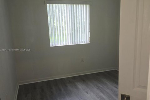 Touwnhouse à louer à Miami Gardens, Floride: 4 chambres, 141.58 m2 № 1940080 - photo 21