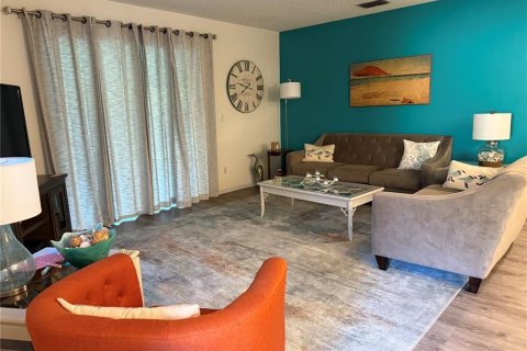 House in Palm Harbor, Florida 2 bedrooms, 99.41 sq.m. № 2233556 - photo 10