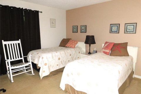 House in Palm Harbor, Florida 2 bedrooms, 99.41 sq.m. № 2233556 - photo 12