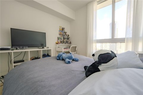 Снять в аренду кондоминиум в Майами, Флорида 2 спальни, 99.87м2, № 2081203 - фото 20