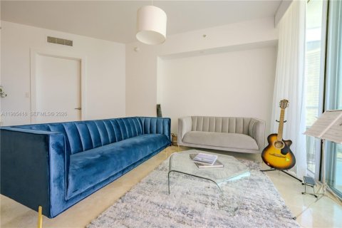 Снять в аренду кондоминиум в Майами, Флорида 2 спальни, 99.87м2, № 2081203 - фото 2