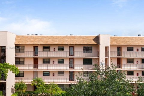 Copropriété à vendre à Sunrise, Floride: 2 chambres, 115.66 m2 № 1972427 - photo 23