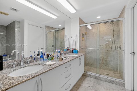 Condominio en venta en Key Biscayne, Florida, 2 dormitorios, 148.64 m2 № 2055385 - foto 25