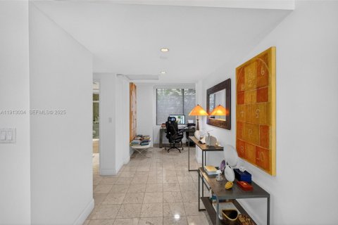 Condominio en venta en Key Biscayne, Florida, 2 dormitorios, 148.64 m2 № 2055385 - foto 7