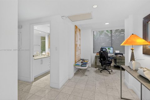 Condominio en venta en Key Biscayne, Florida, 2 dormitorios, 148.64 m2 № 2055385 - foto 27
