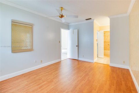 Купить кондоминиум в Тамарак, Флорида 4 комнаты, 98.48м2, № 2083709 - фото 7