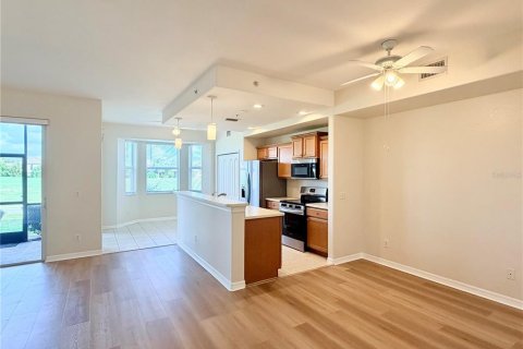 Copropriété à louer à Bradenton, Floride: 2 chambres, 113.9 m2 № 2123240 - photo 4