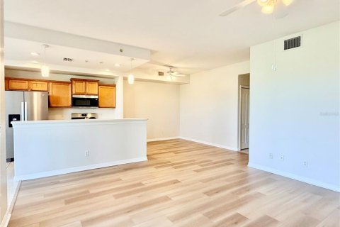 Copropriété à louer à Bradenton, Floride: 2 chambres, 113.9 m2 № 2123240 - photo 7
