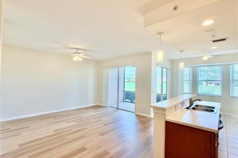 Copropriété à louer à Bradenton, Floride: 2 chambres, 113.9 m2 № 2123240 - photo 8