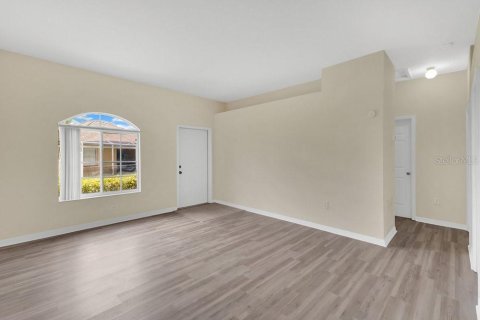 Condo in Poinciana, Florida, 2 bedrooms  № 1909213 - photo 6