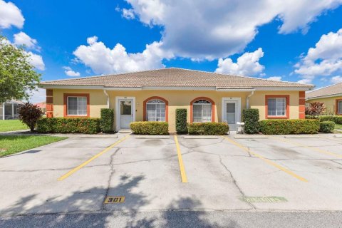 Condo in Poinciana, Florida, 2 bedrooms  № 1909213 - photo 4