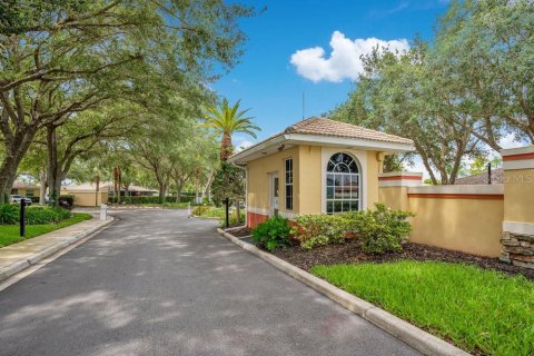 Condo in Poinciana, Florida, 2 bedrooms  № 1909213 - photo 22