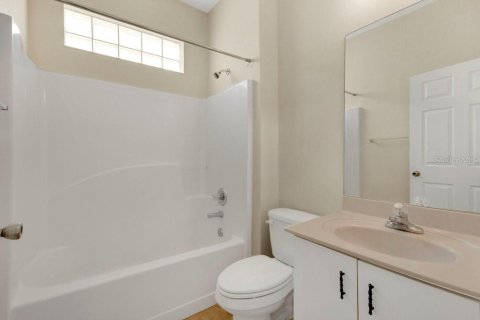 Condo in Poinciana, Florida, 2 bedrooms  № 1909213 - photo 18