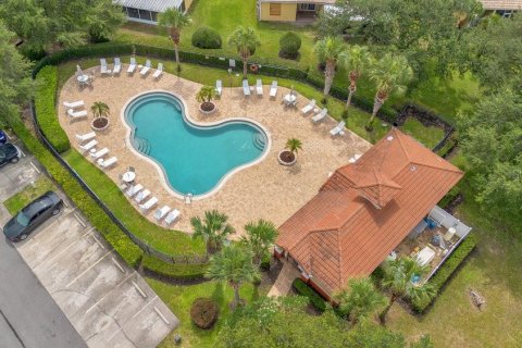 Condo in Poinciana, Florida, 2 bedrooms  № 1909213 - photo 23