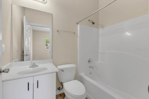 Condo in Poinciana, Florida, 2 bedrooms  № 1909213 - photo 16