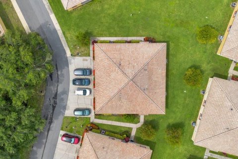 Condo in Poinciana, Florida, 2 bedrooms  № 1909213 - photo 28