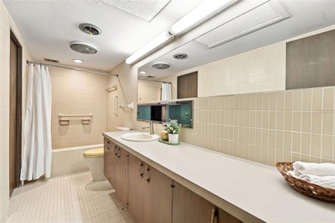 Villa ou maison à vendre à Sarasota, Floride: 5 chambres, 183.95 m2 № 2437169 - photo 18