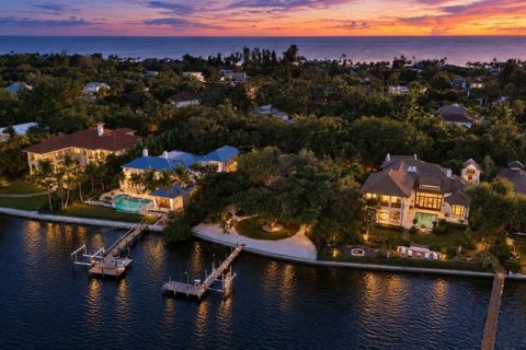 Villa ou maison à Sarasota, Floride 5 chambres, 183.95 m2 № 2437169