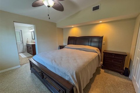 Casa en venta en Melrose, Florida, 4 dormitorios, 216.09 m2 № 1717452 - foto 11