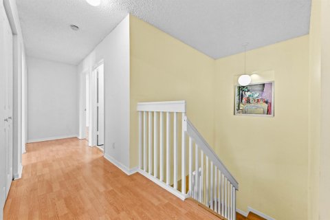 House in Lake Worth, Florida 4 bedrooms, 245.35 sq.m. № 2244837 - photo 21