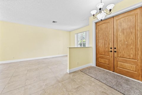House in Lake Worth, Florida 4 bedrooms, 245.35 sq.m. № 2244837 - photo 5