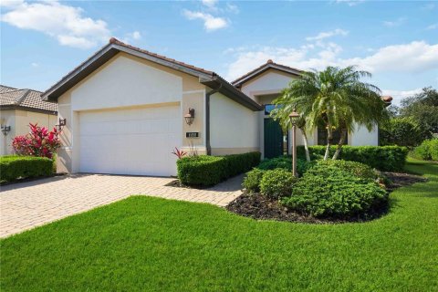 House in Laurel, Florida 3 bedrooms, 184.88 sq.m. № 2151827