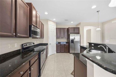 House in Laurel, Florida 3 bedrooms, 184.88 sq.m. № 2151827 - photo 20