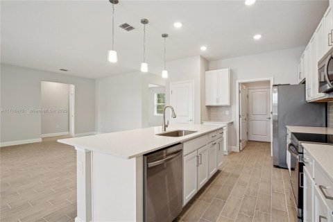 House in Palm Bay, Florida 3 bedrooms, 184.23 sq.m. № 1468754 - photo 9
