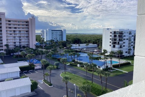 Copropriété à vendre à Hutchinson Island South, Floride: 2 chambres, 100.15 m2 № 2402146 - photo 12