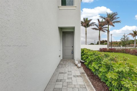 Touwnhouse à vendre à Stuart, Floride: 3 chambres, 167.6 m2 № 2048000 - photo 3