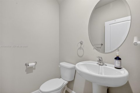 Touwnhouse à vendre à Stuart, Floride: 3 chambres, 167.6 m2 № 2048000 - photo 17