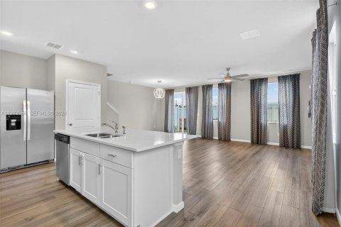 Touwnhouse à vendre à Stuart, Floride: 3 chambres, 167.6 m2 № 2048000 - photo 5