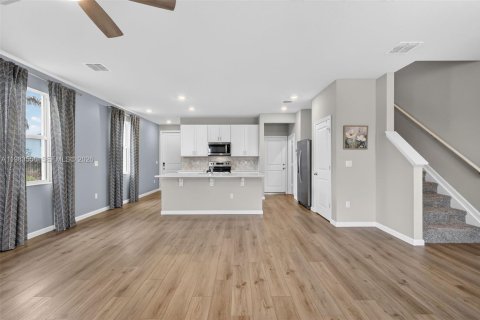 Touwnhouse à vendre à Stuart, Floride: 3 chambres, 167.6 m2 № 2048000 - photo 11