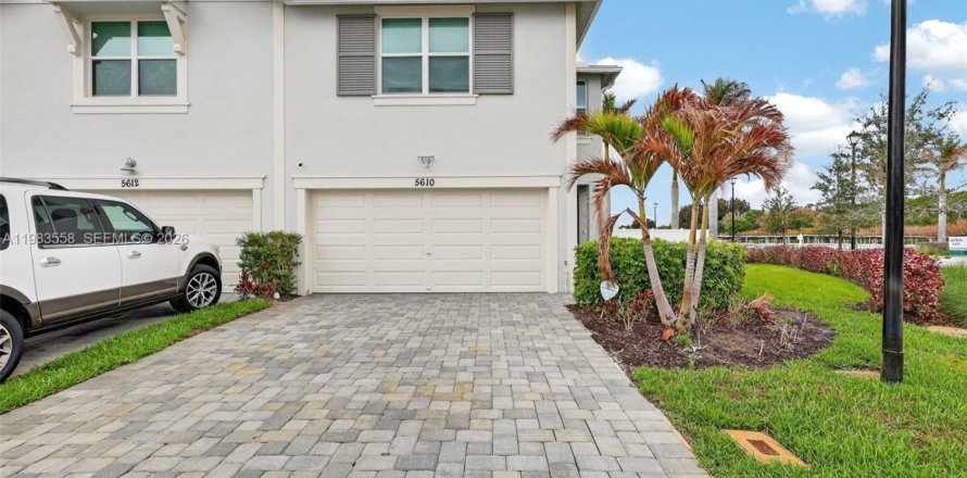 Touwnhouse à Stuart, Floride 3 chambres, 167.6 m2 № 2048000