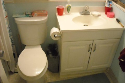 Condo in West Palm Beach, Florida, 1 bedroom № 2258145 - photo 11