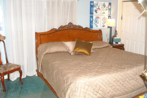 Condo in West Palm Beach, Florida, 1 bedroom № 2258145 - photo 13