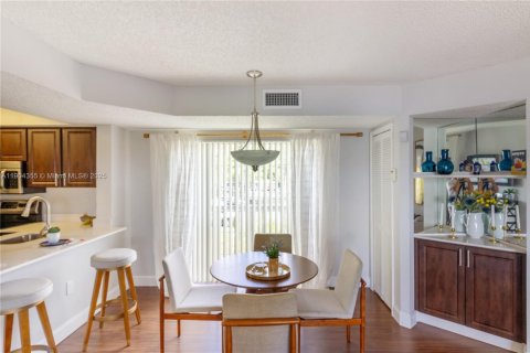 Appartement à louer à Miami Lakes, Floride: 2 chambres, 97.55 m2 № 1954908 - photo 24