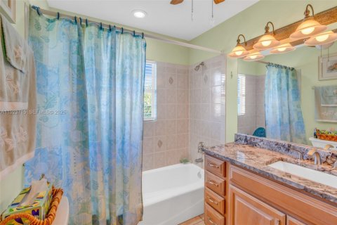 Casa en venta en Big Pine Key, Florida, 3 dormitorios, 169.08 m2 № 1981987 - foto 9