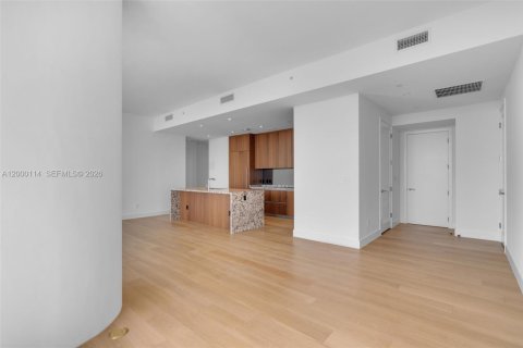 Купить кондоминиум в Майами, Флорида 3 спальни, 180.79м2, № 2243979 - фото 26