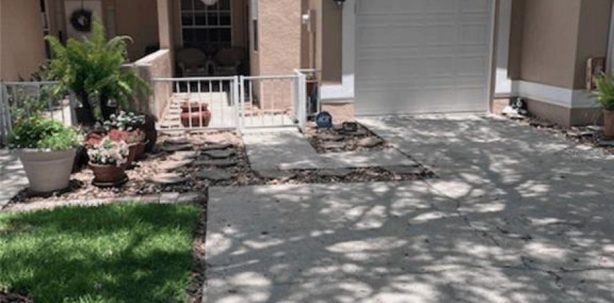 Townhouse in Clearwater, Florida 3 bedrooms, 134.71 sq.m. № 2119622