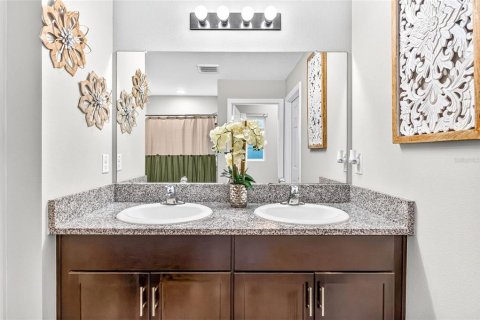 Casa en venta en Lakeland, Florida, 4 dormitorios, 171.68 m2 № 2377501 - foto 3