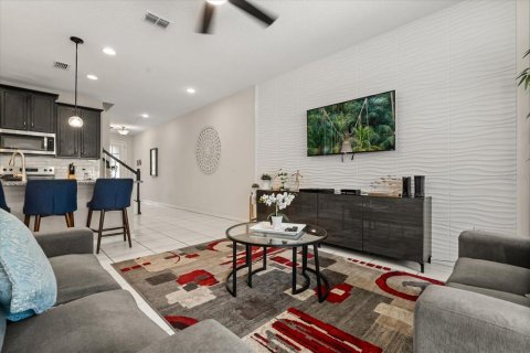 Touwnhouse à vendre à Kissimmee, Floride: 5 chambres, 213.12 m2 № 1796710 - photo 8