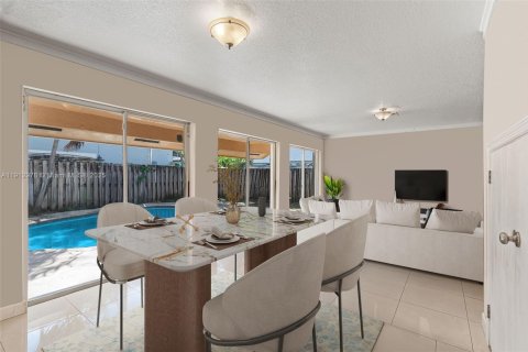 House in Cutler Bay, Florida 4 bedrooms, 261.98 sq.m. № 1968759 - photo 7