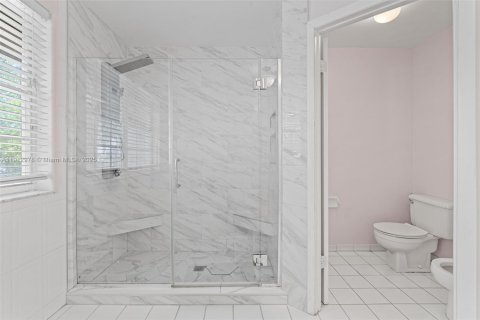 House in Cutler Bay, Florida 4 bedrooms, 261.98 sq.m. № 1968759 - photo 21