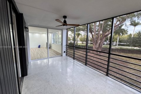 Copropriété à vendre à Aventura, Floride: 3 chambres, 128.21 m2 № 2035194 - photo 13